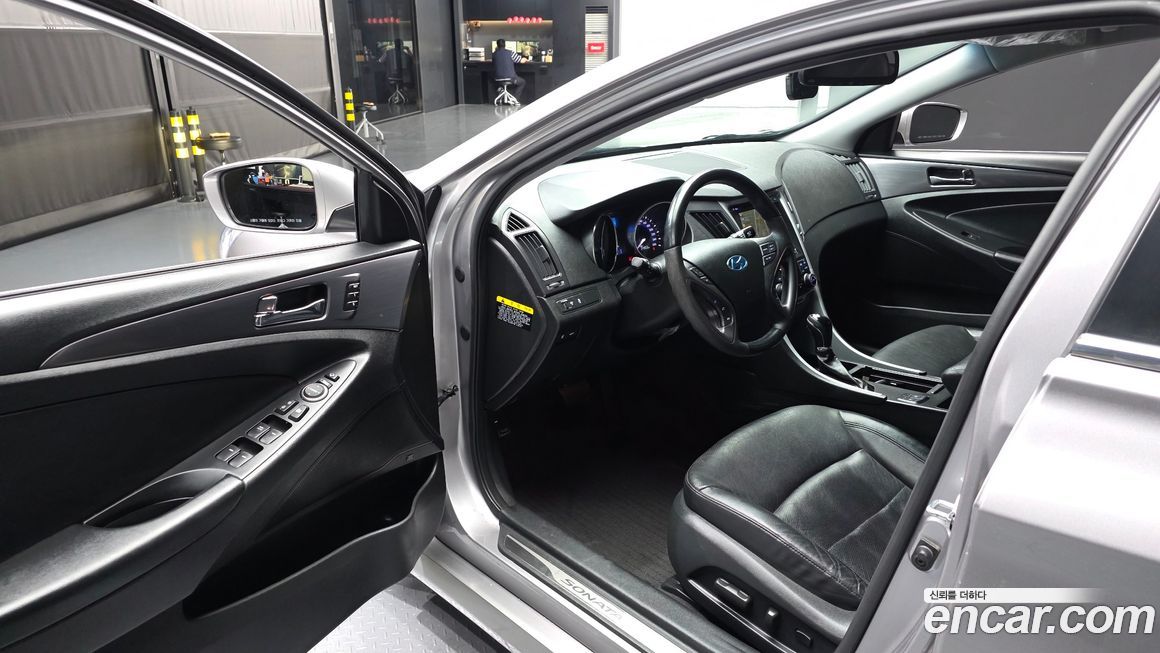 Hyundai Sonata 2012