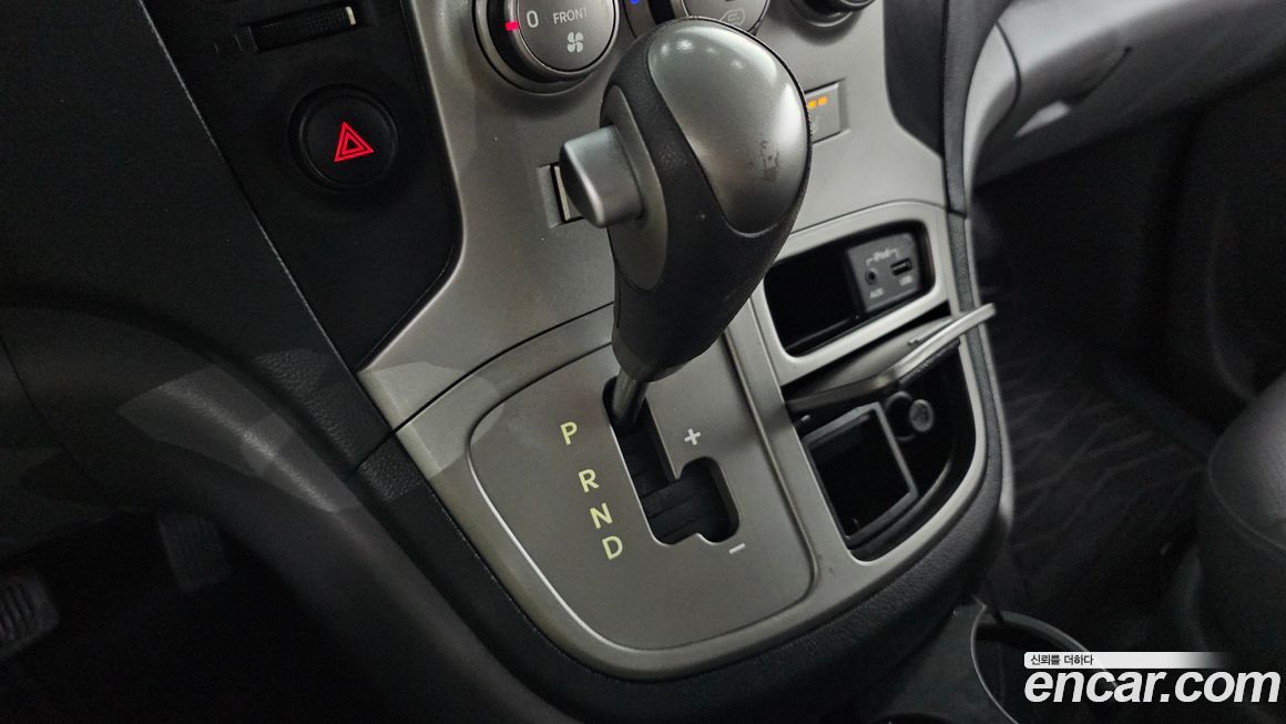 Hyundai Starex 2016