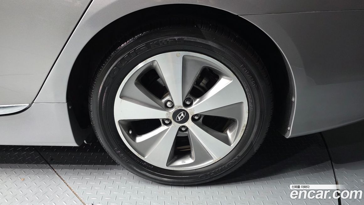 Hyundai Sonata 2012