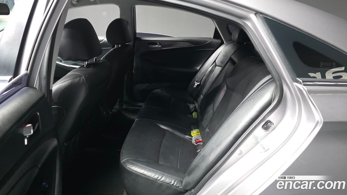 Hyundai Sonata 2012