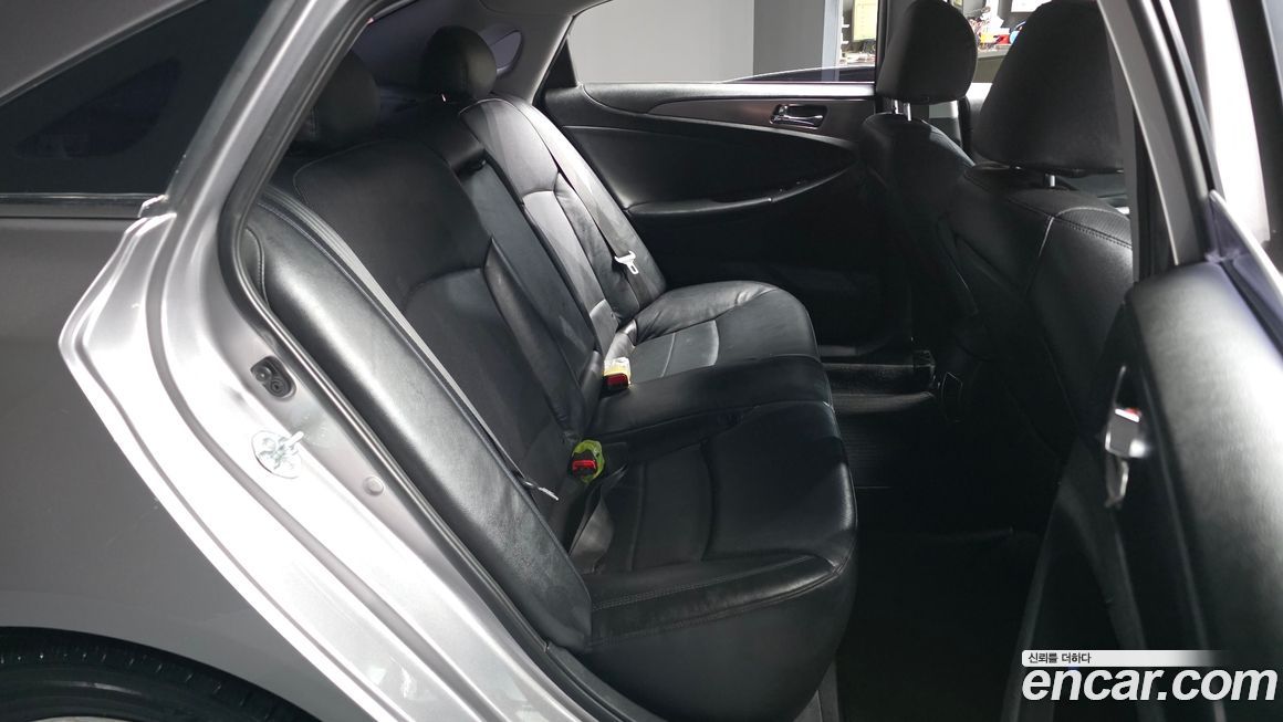 Hyundai Sonata 2012