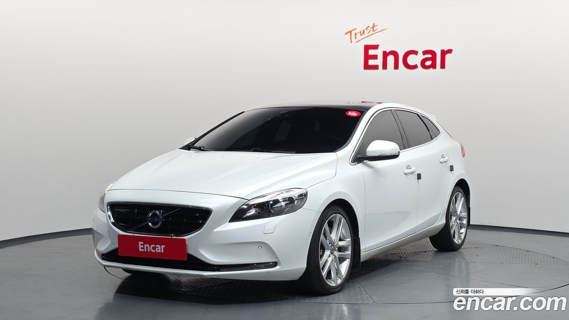 Volvo V40 2016