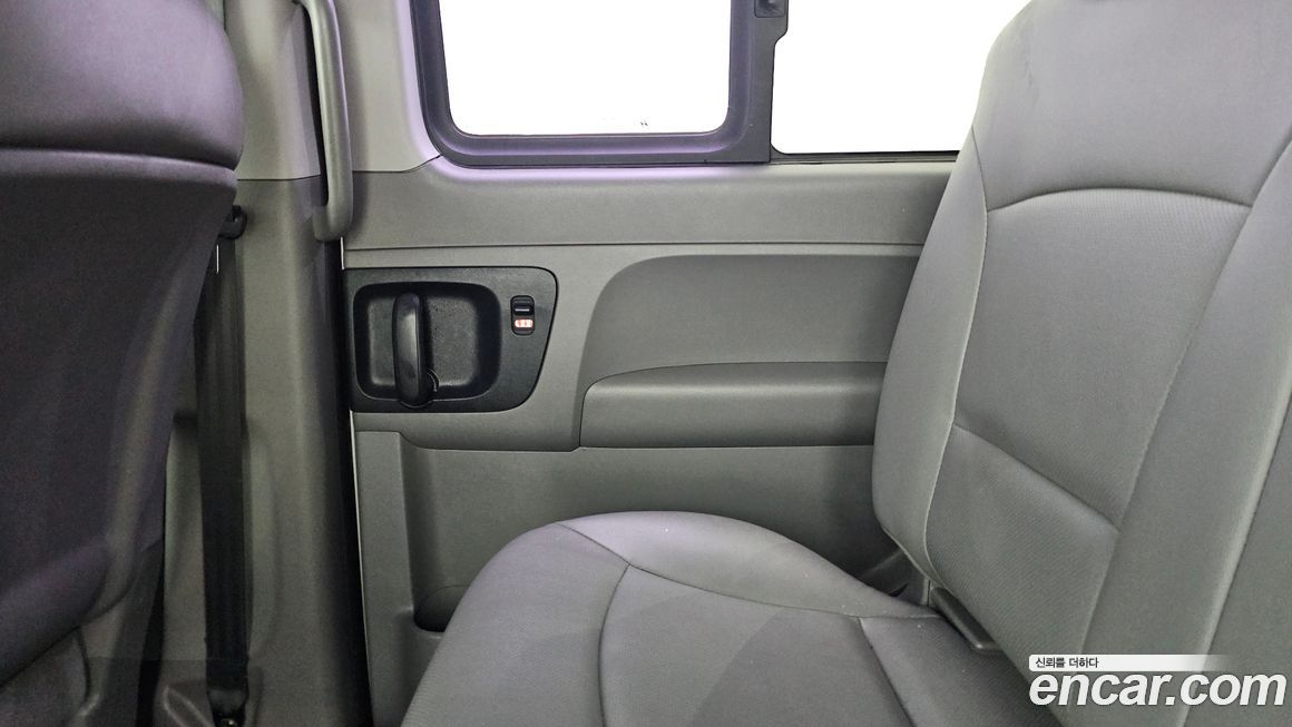 Hyundai Starex 2016