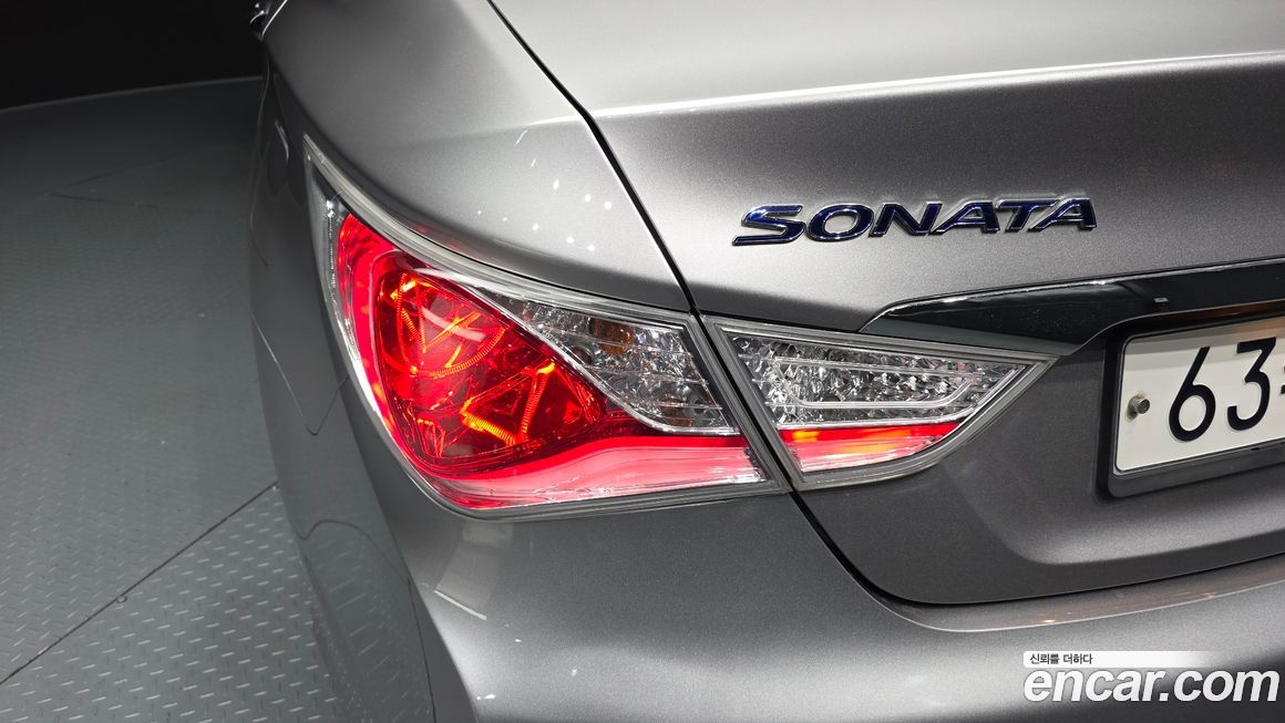 Hyundai Sonata 2012