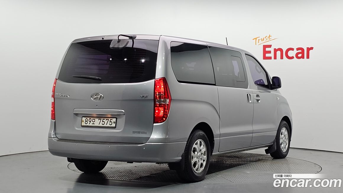Hyundai Starex 2016