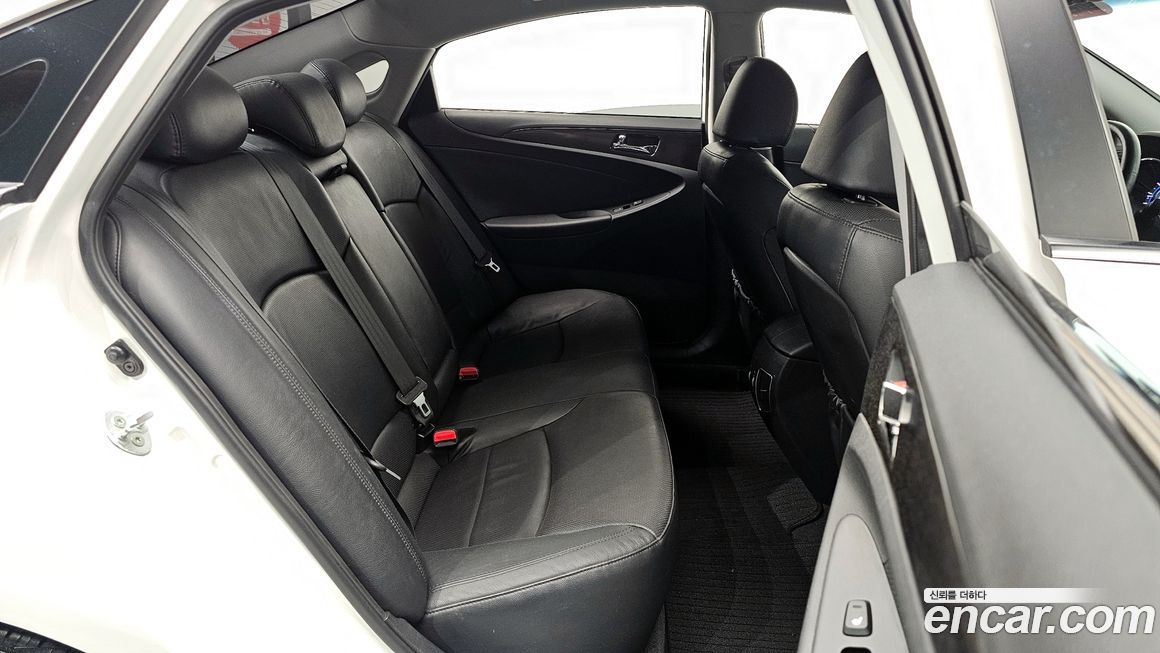 Hyundai Sonata 2013
