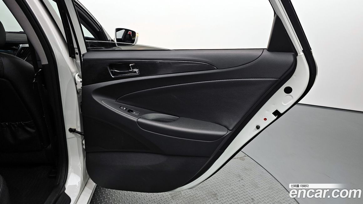 Hyundai Sonata 2013