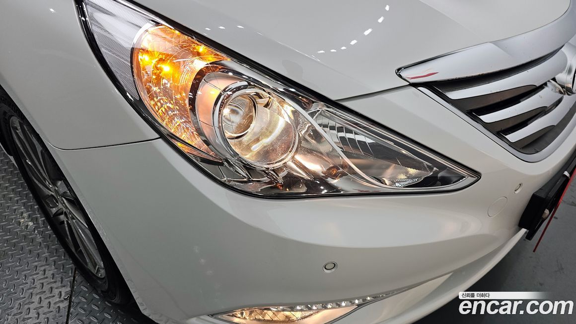 Hyundai Sonata 2013