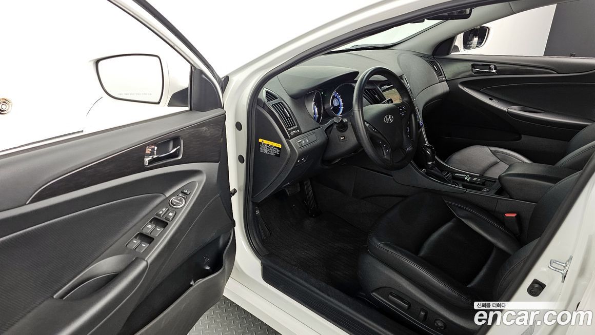 Hyundai Sonata 2013