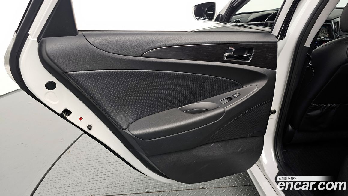 Hyundai Sonata 2013