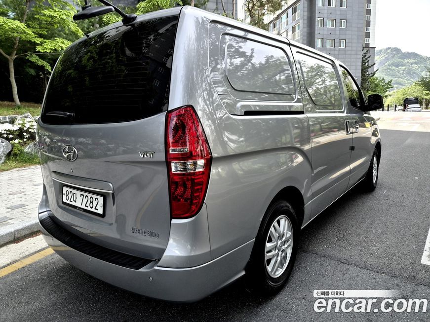Hyundai Starex 2018