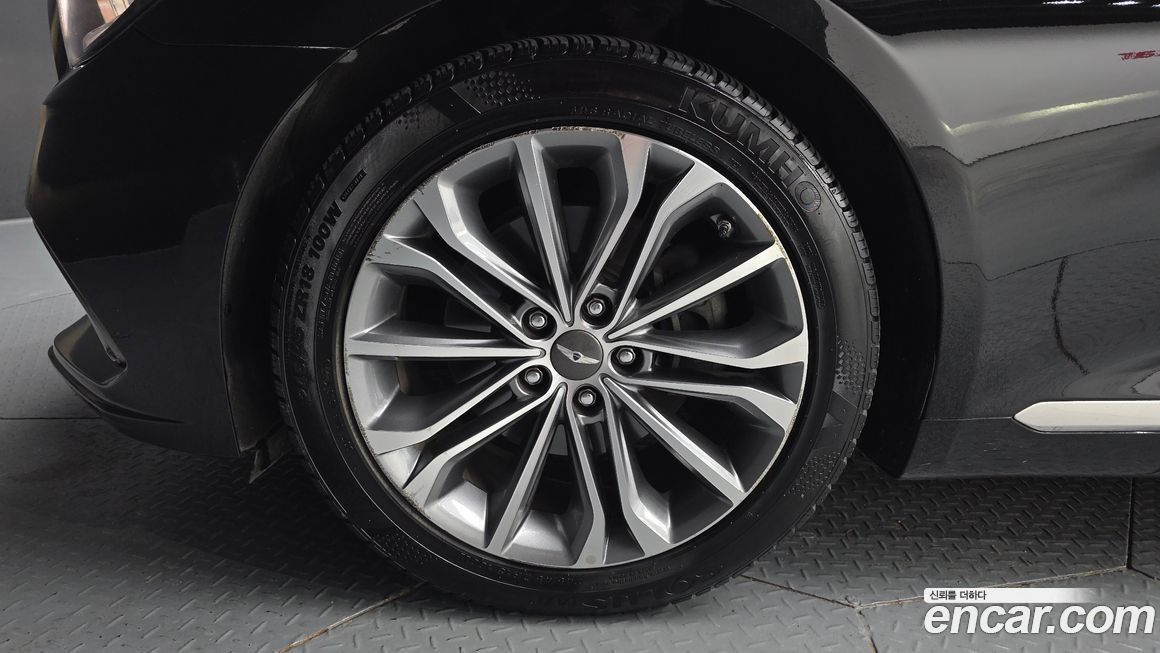 Hyundai Genesis 2016
