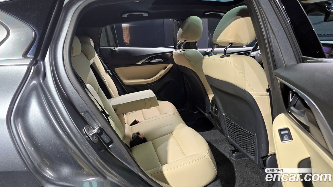 Infiniti Q30 2019