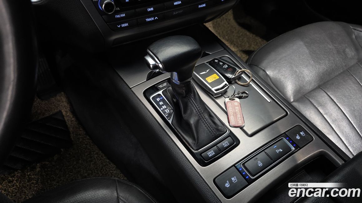 Hyundai Genesis 2016
