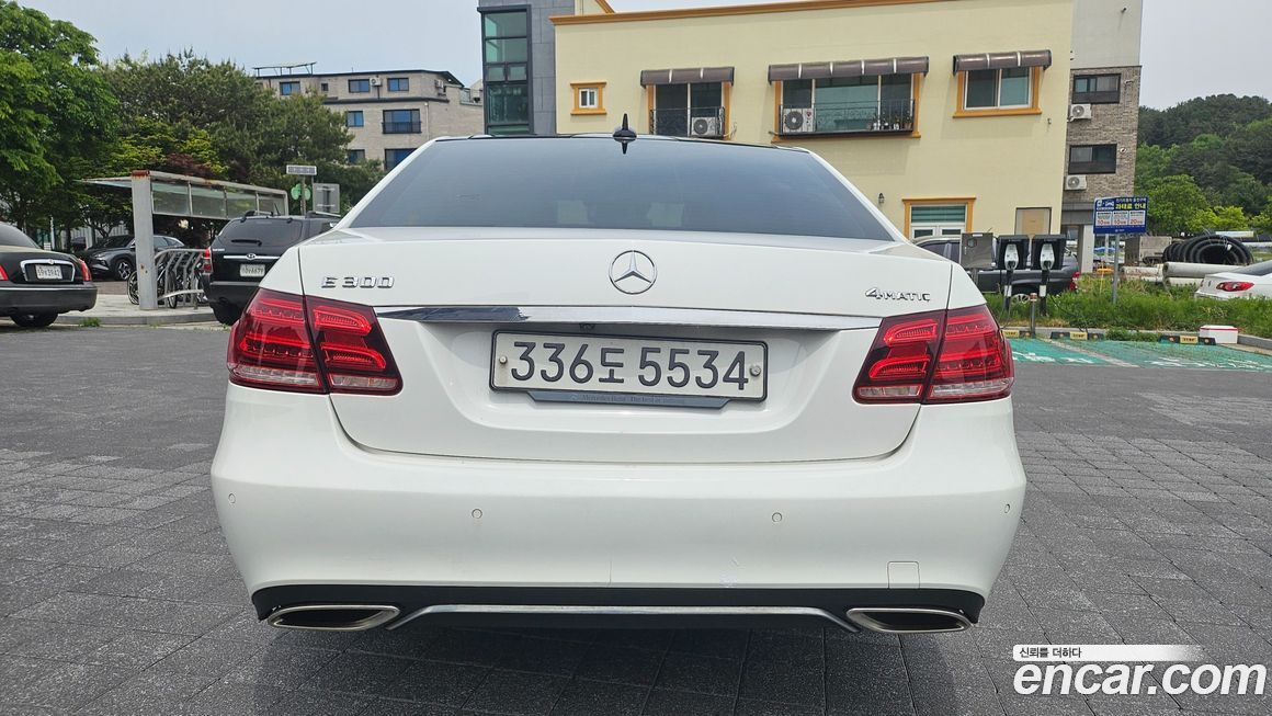 Mercedes-Benz E-Class 2015