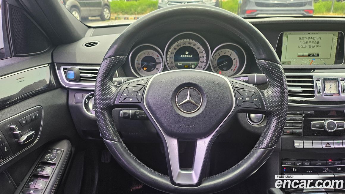 Mercedes-Benz E-Class 2015