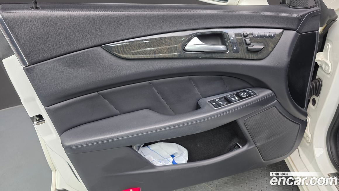 Mercedes-Benz CLS-Class 2014