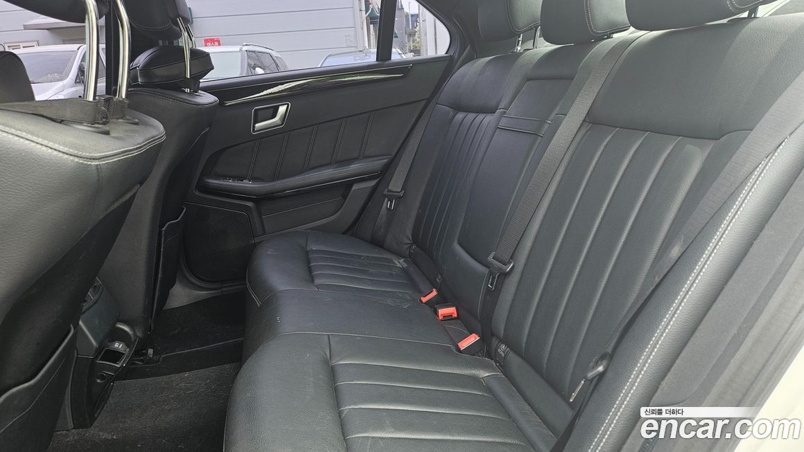 Mercedes-Benz E-Class 2015
