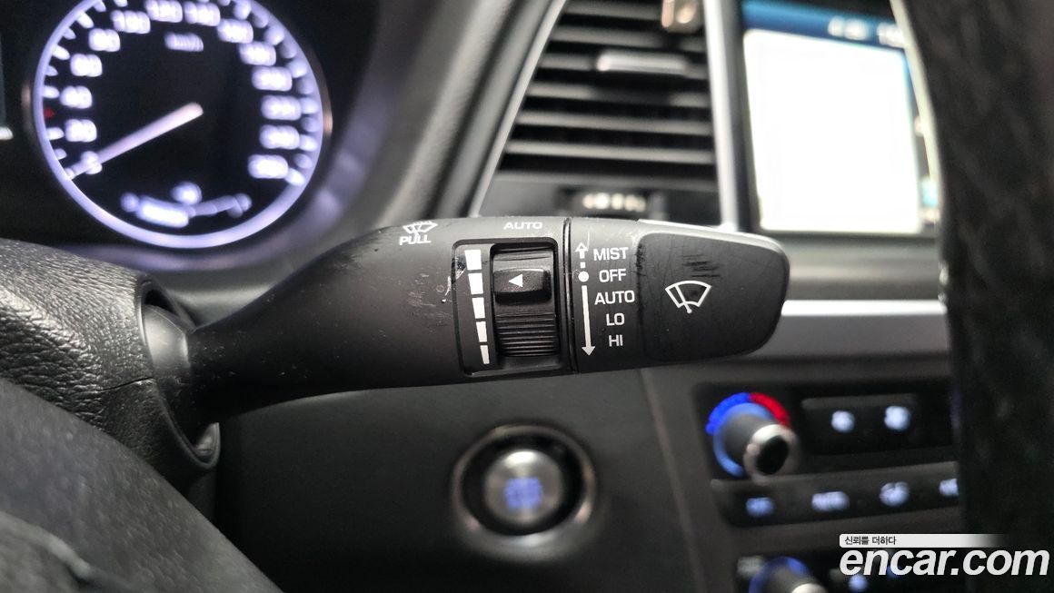 Hyundai Genesis 2016