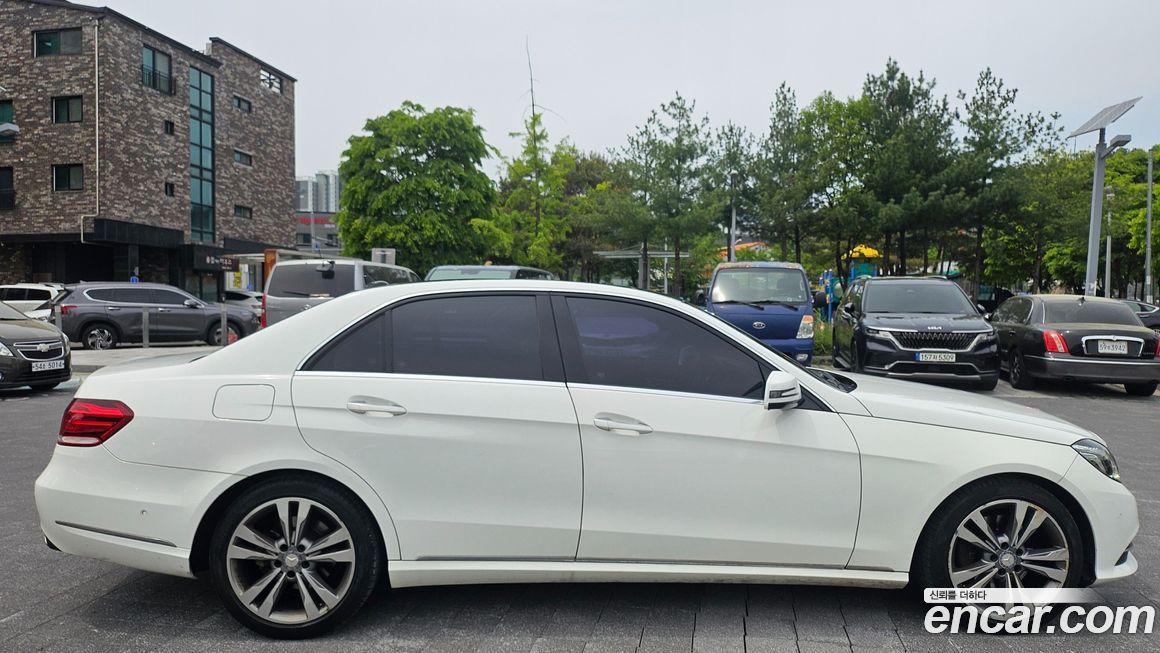 Mercedes-Benz E-Class 2015