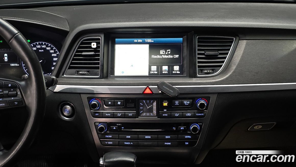 Hyundai Genesis 2016