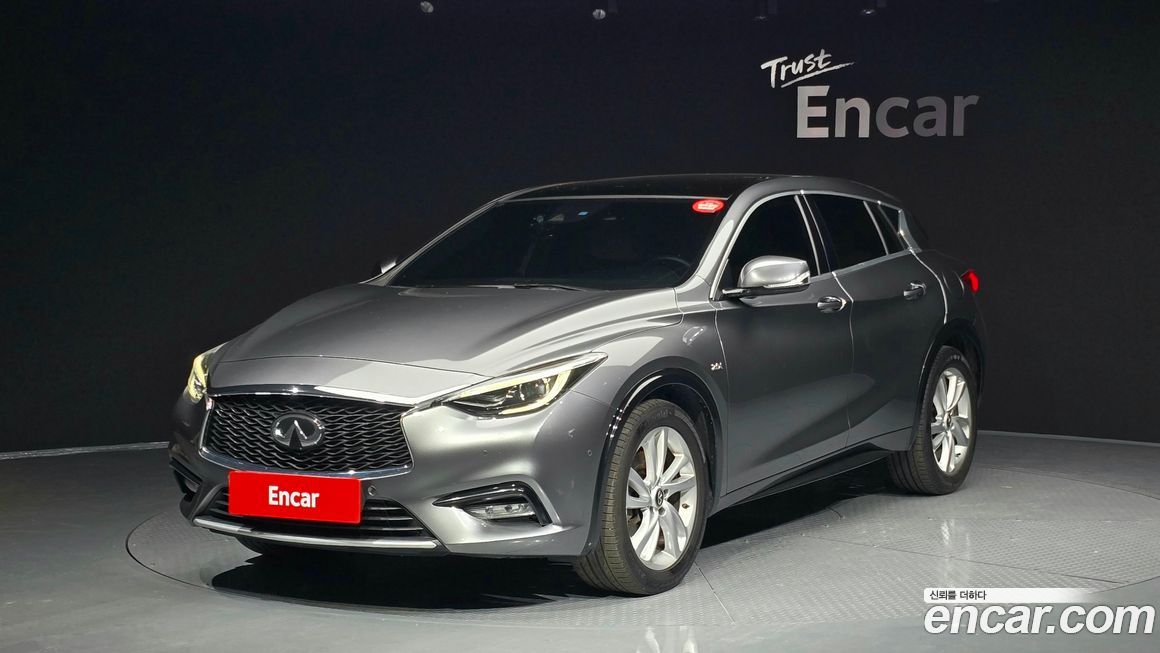 Infiniti Q30 2019