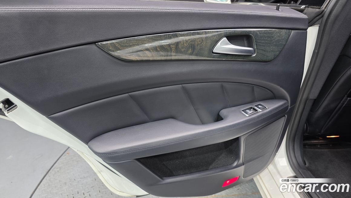 Mercedes-Benz CLS-Class 2014