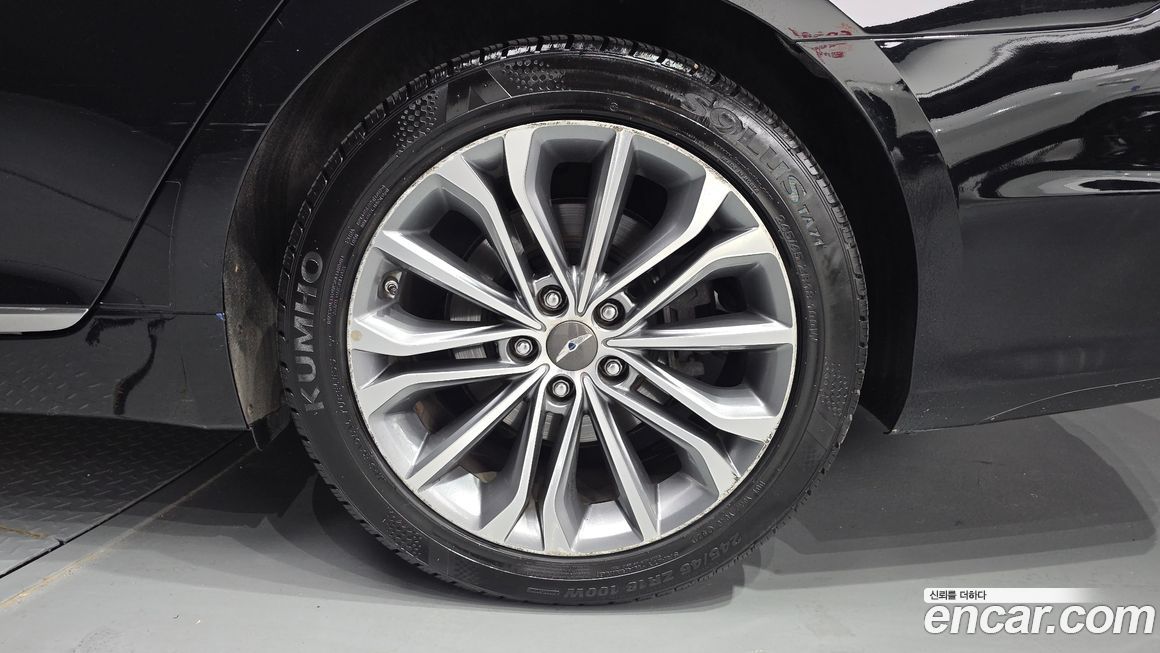 Hyundai Genesis 2016