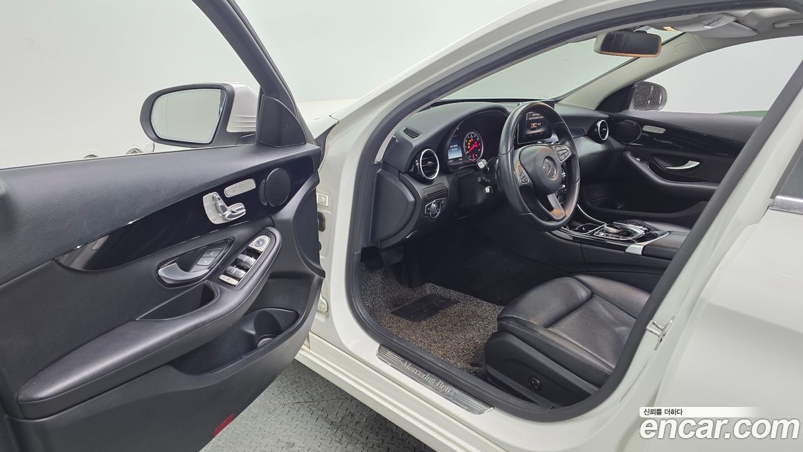 Mercedes-Benz C-Class 2016