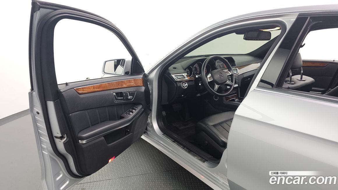 Mercedes-Benz E-Class 2014