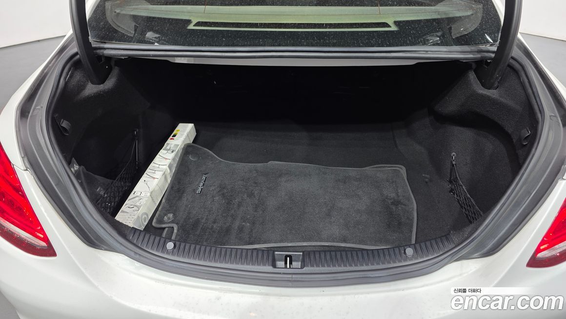 Mercedes-Benz C-Class 2016