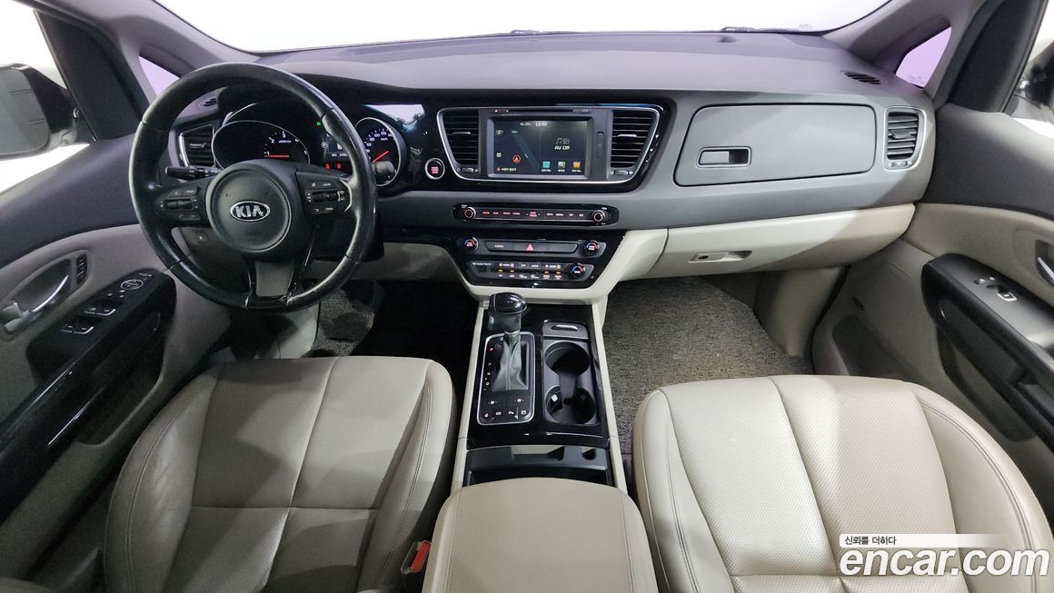 Kia Canival 2015