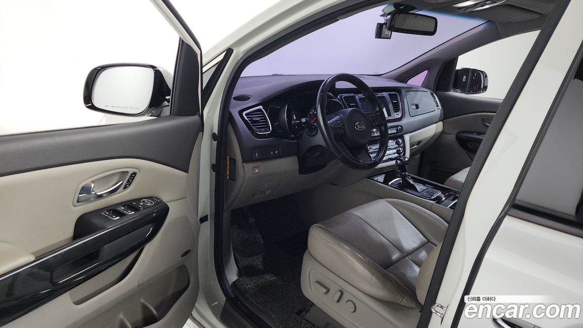 Kia Canival 2015