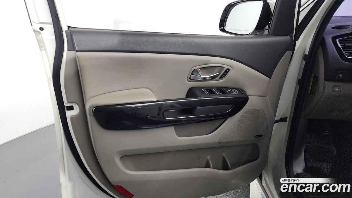 Kia Canival 2015