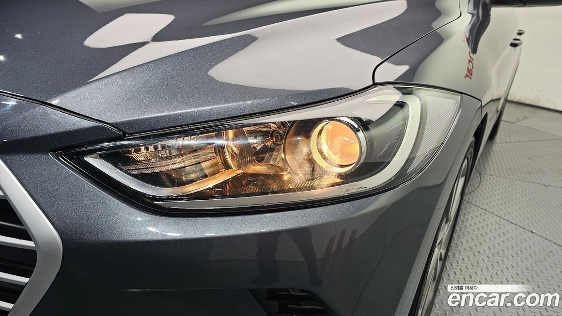 Hyundai AVANTE 2018