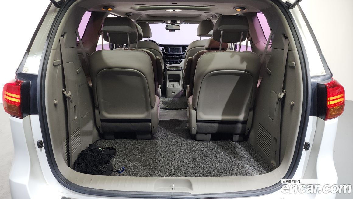 Kia Canival 2015
