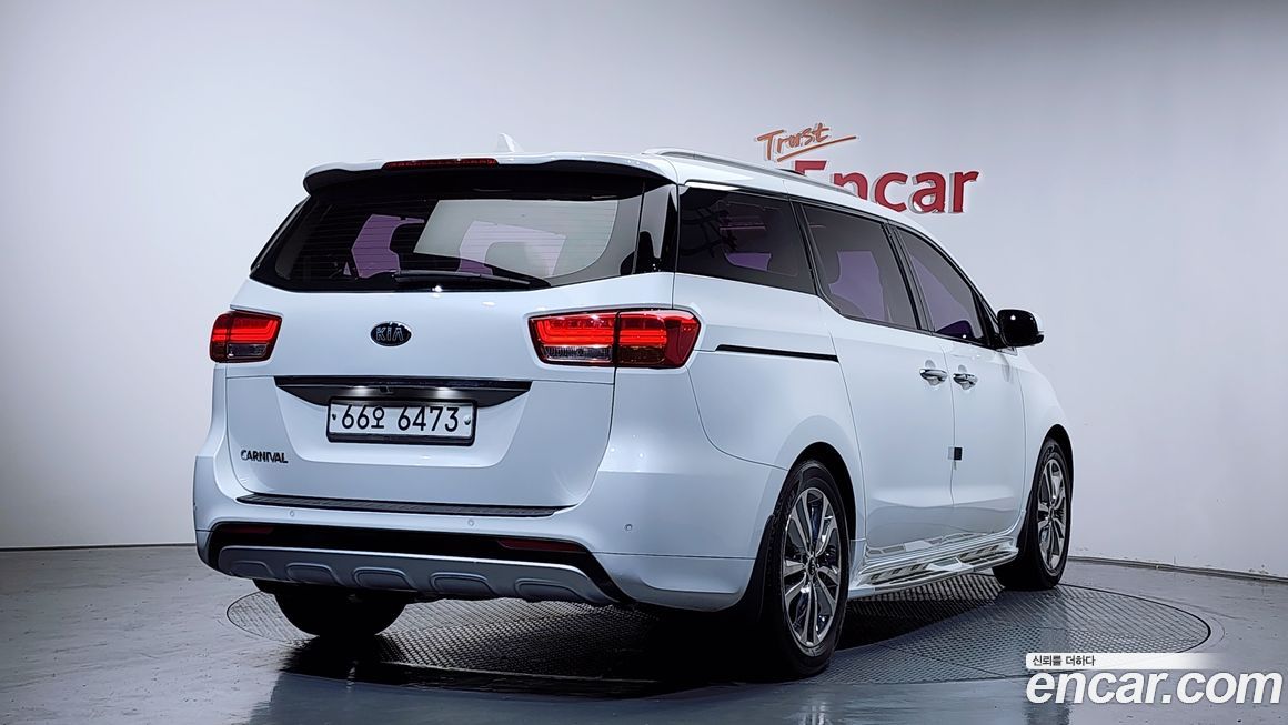 Kia Canival 2015