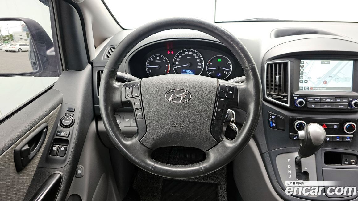 Hyundai Starex 2018