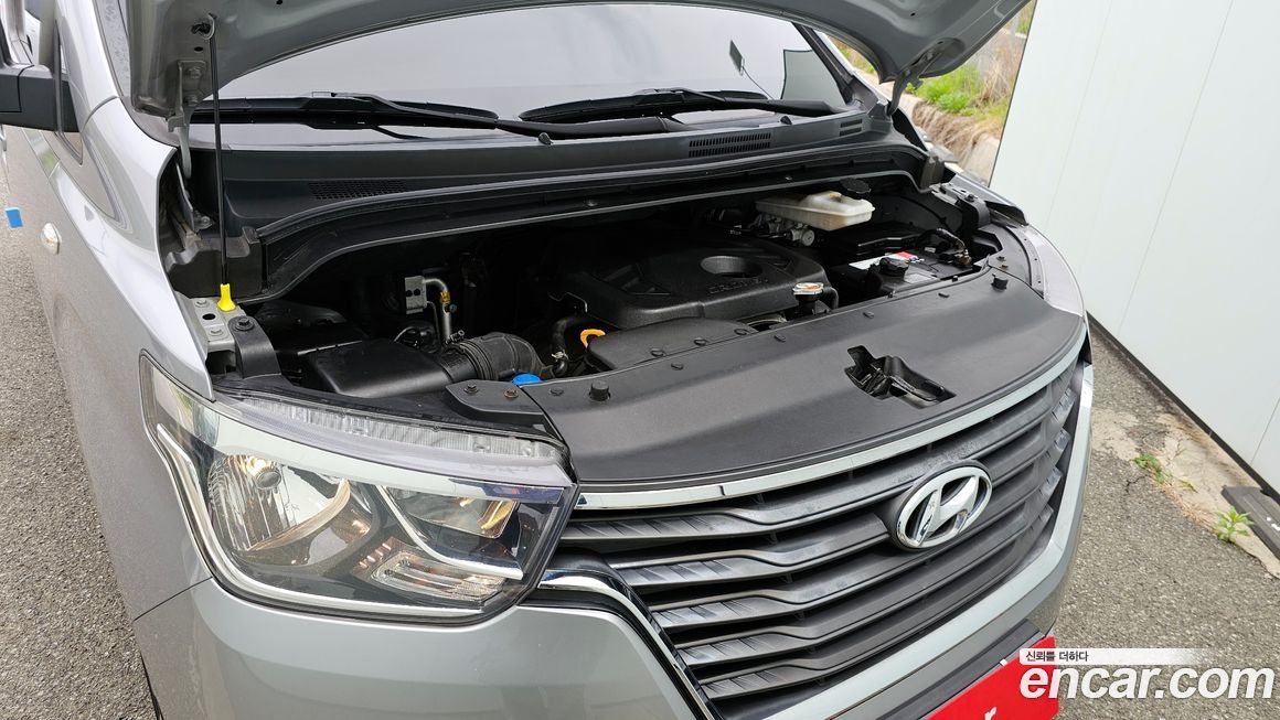 Hyundai Starex 2018