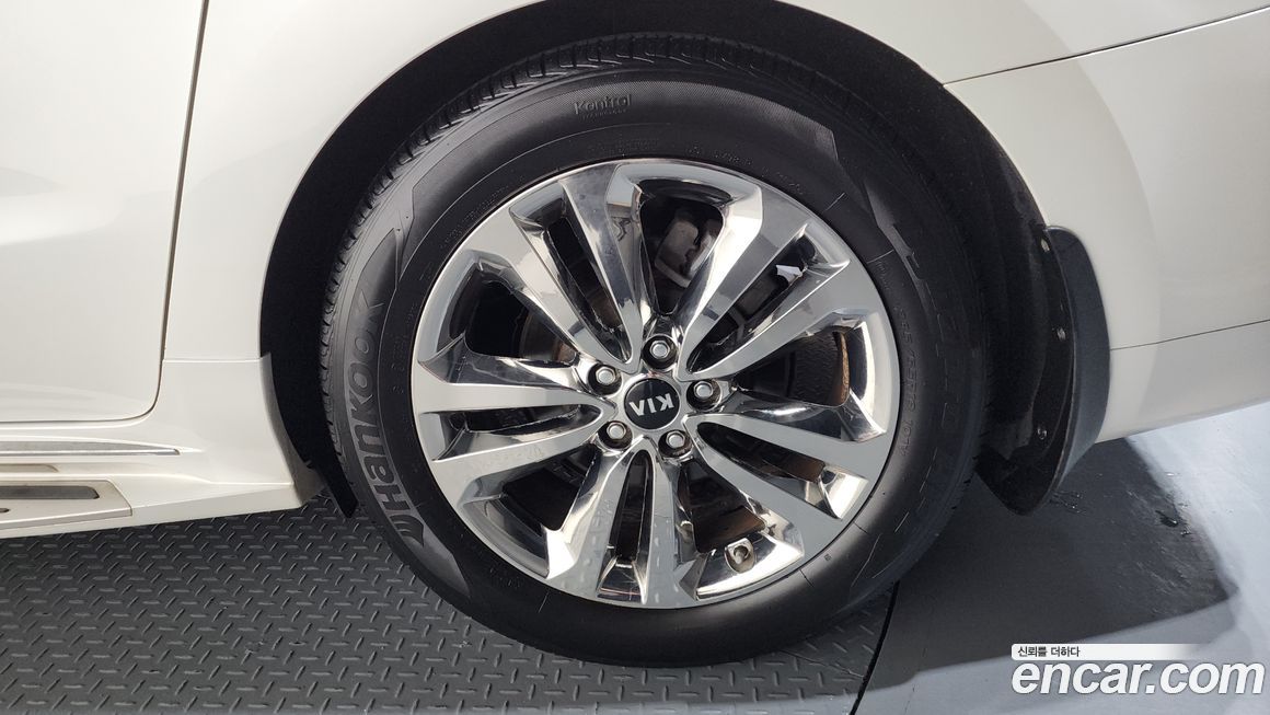 Kia Canival 2015