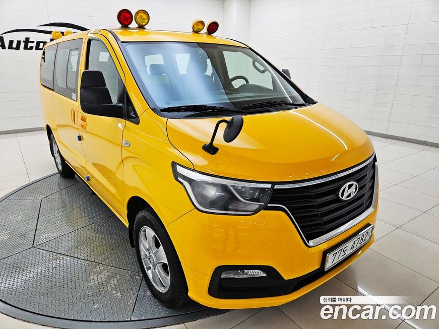 Hyundai Starex 2019