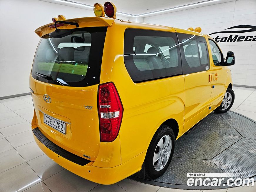 Hyundai Starex 2019