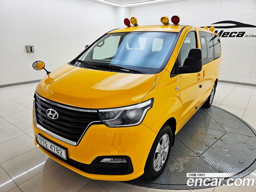 Hyundai Starex 2019