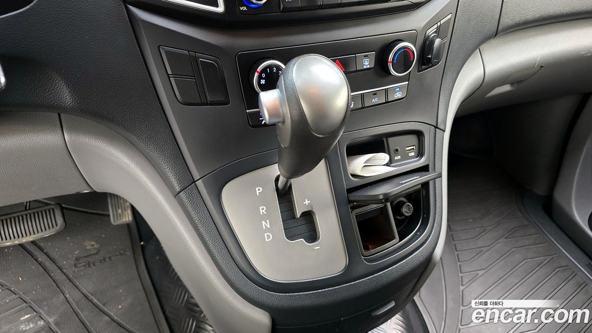 Hyundai Starex 2019