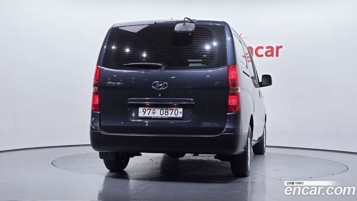 Hyundai Starex 2019