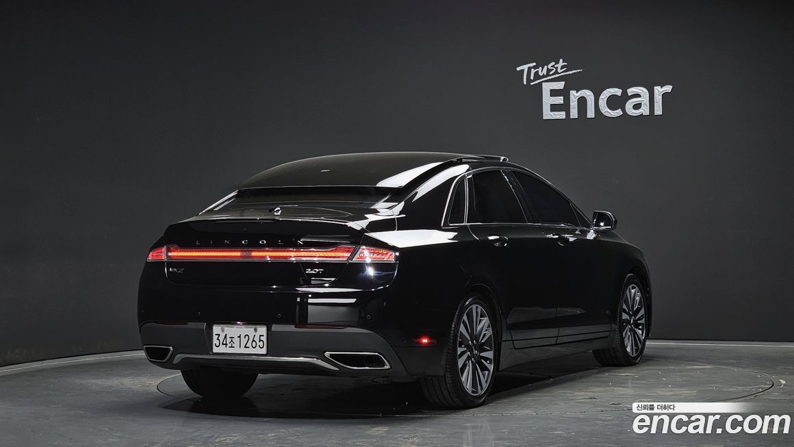 Lincoln MKZ 2018