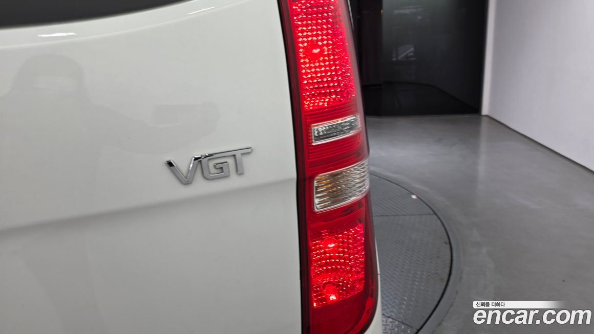 Hyundai Starex 2019