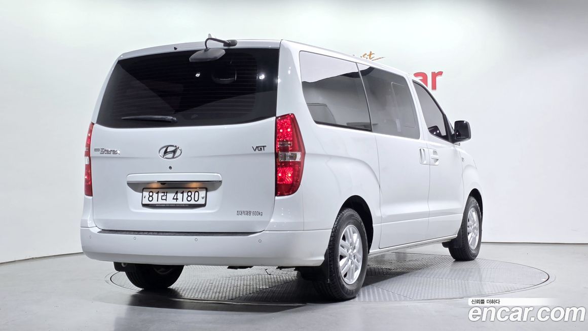 Hyundai Starex 2019