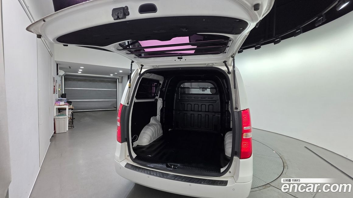 Hyundai Starex 2019
