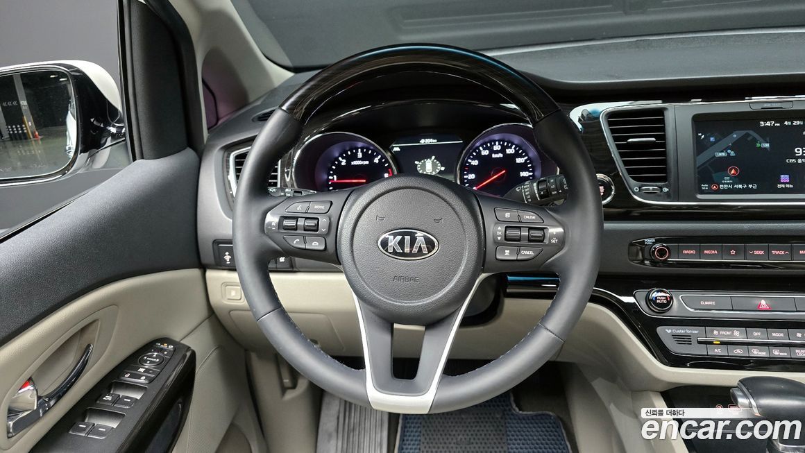 Kia Canival 2019